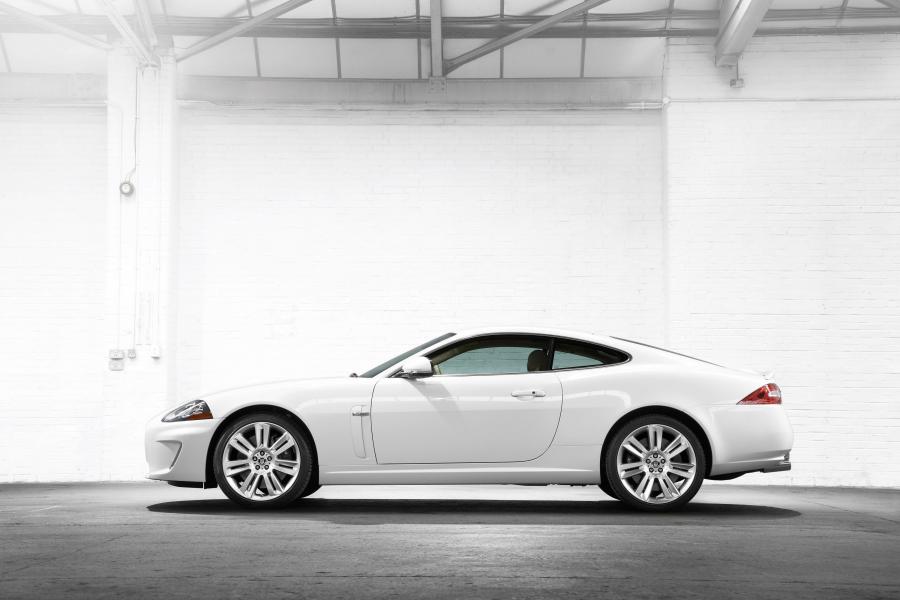  Jaguar XKR Coupe 2009 года  (фото 86 из 132)